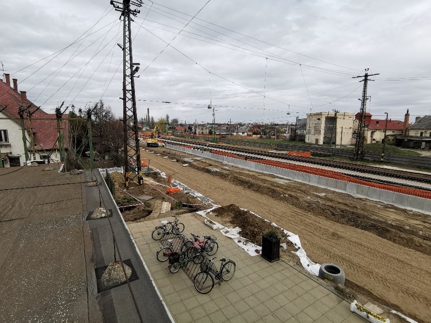 Der Bahnhof Kisvárda wird intensiv gebaut