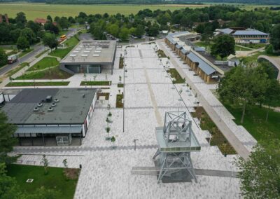 Bauarbeiten in Bükfürdő: Platzgestaltung, Besucherzentrum und Aussichtsturm