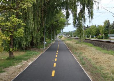 Bicycle path between Balatonkenese and Balatonfűzfő