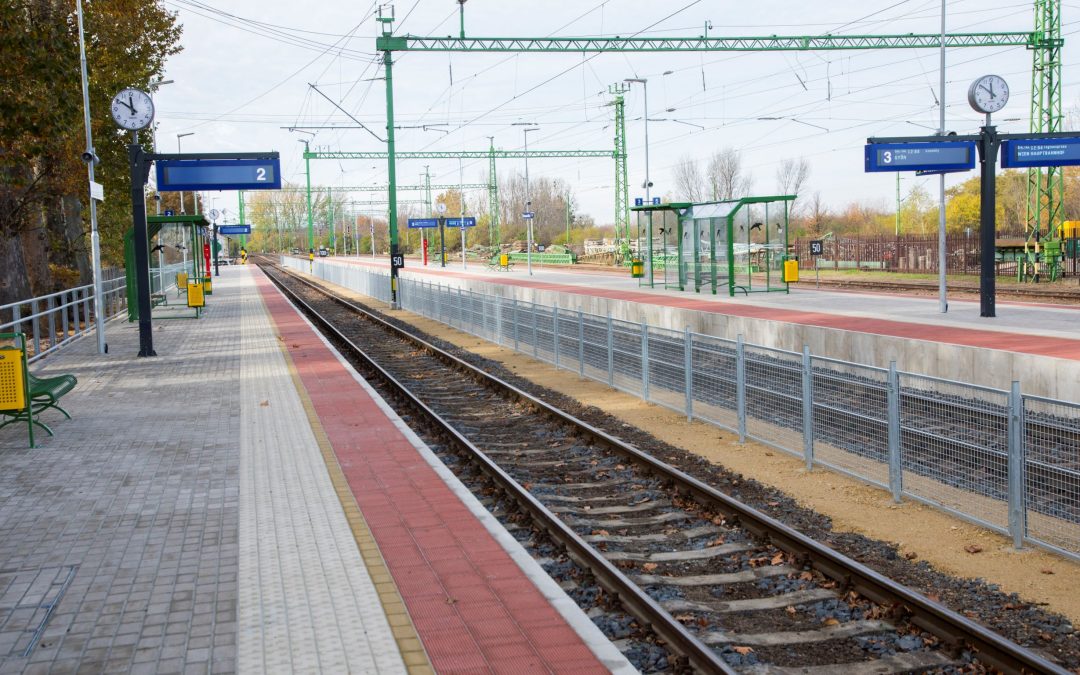 Infrastrukturelle Entwicklung des Bahnhofs Fertőszentmiklós