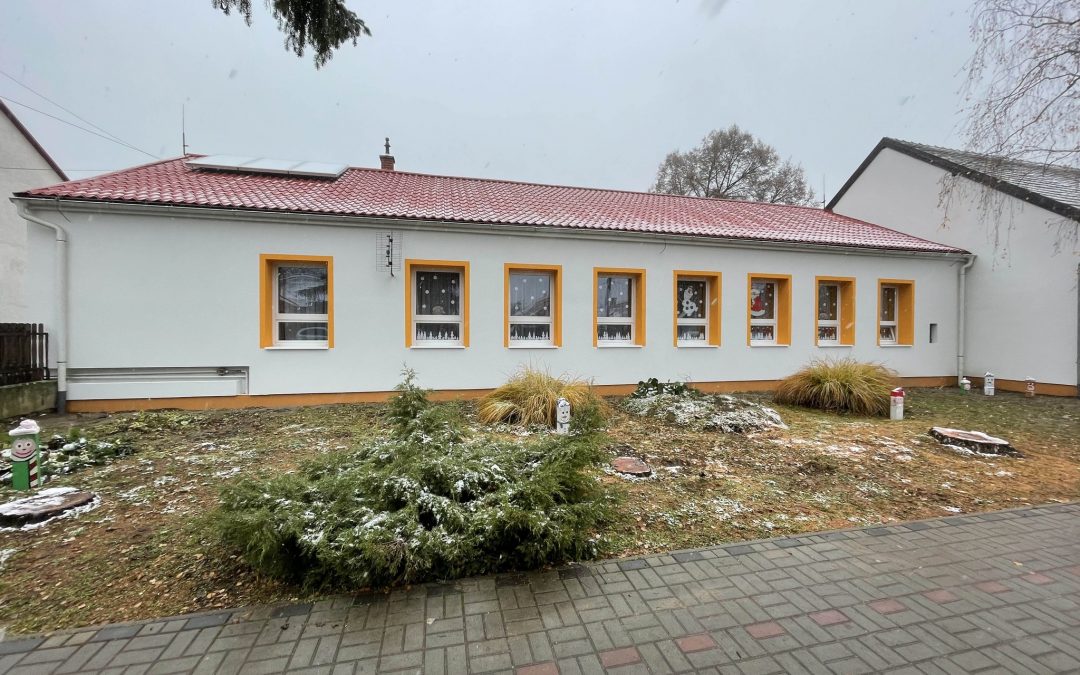 The partial reconstruction of Tündérkert Kindergarten in Nagysimonyi